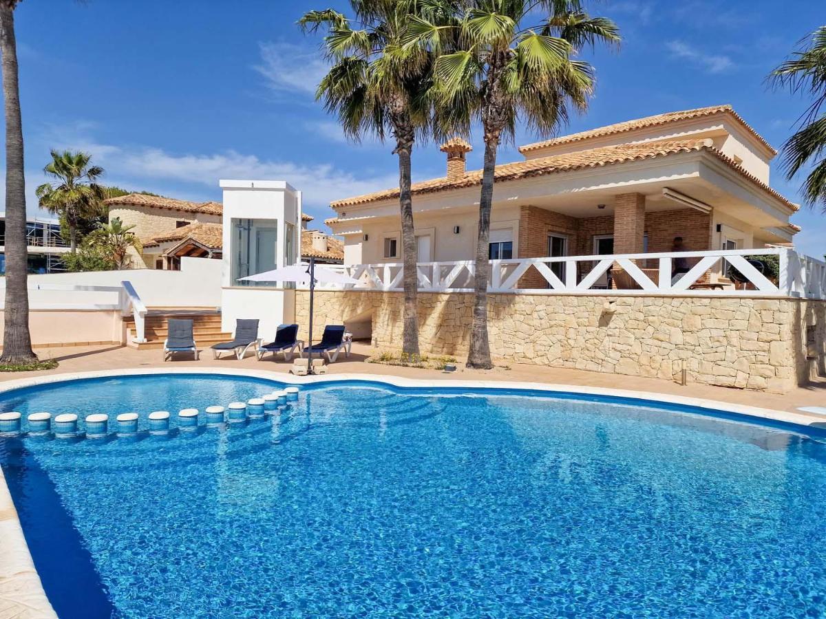 Frontline Beach Villa Orihuela Exterior foto