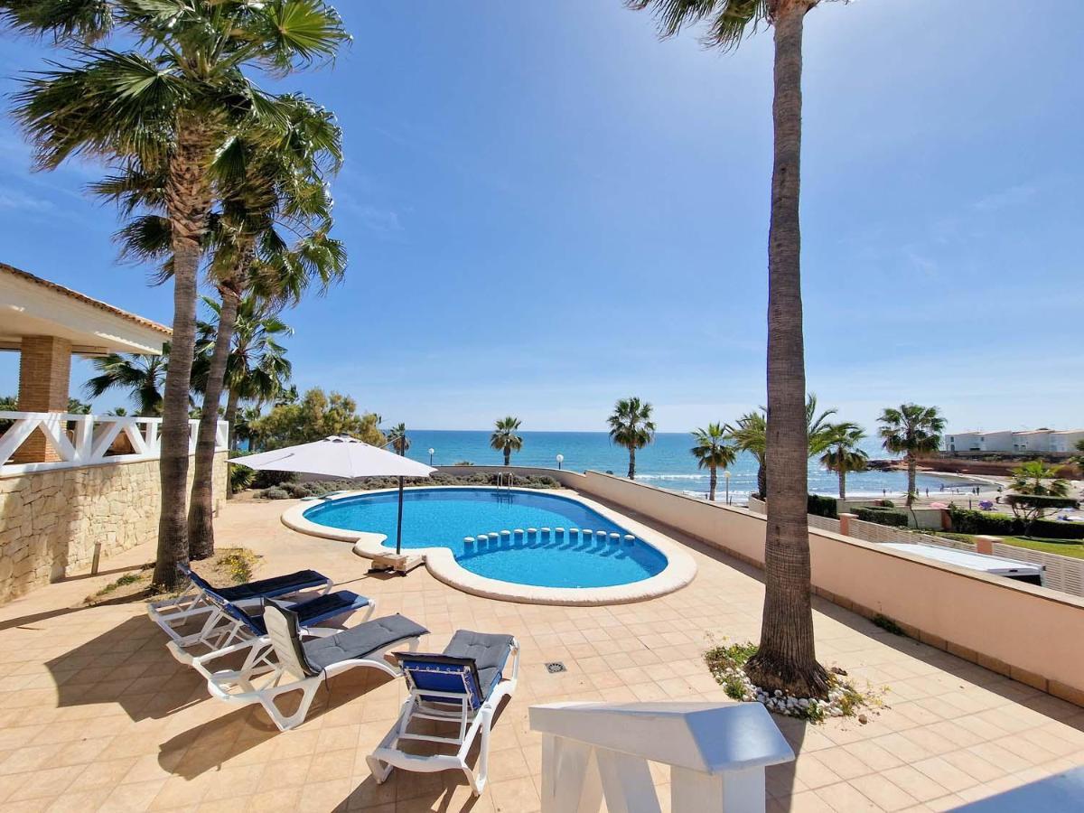 Frontline Beach Villa Orihuela Exterior foto